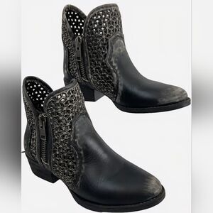 Circle G Corral | Leather Trading Boots with Cut-Outs, Size 8.5